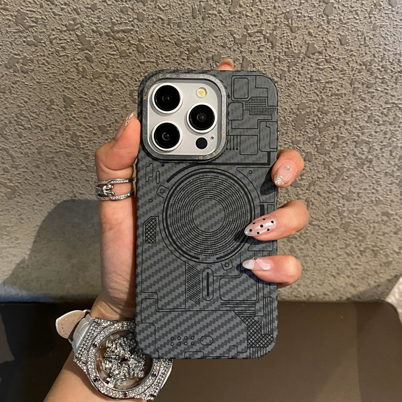 Custodia per iPhone 15 16 16 P - Tech Accessories Hard Case recensione e prezzo