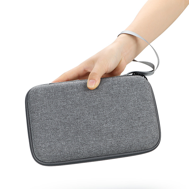 Custodia da Viaggio Rigida Por - Tech Accessories Hard Case recensione e prezzo